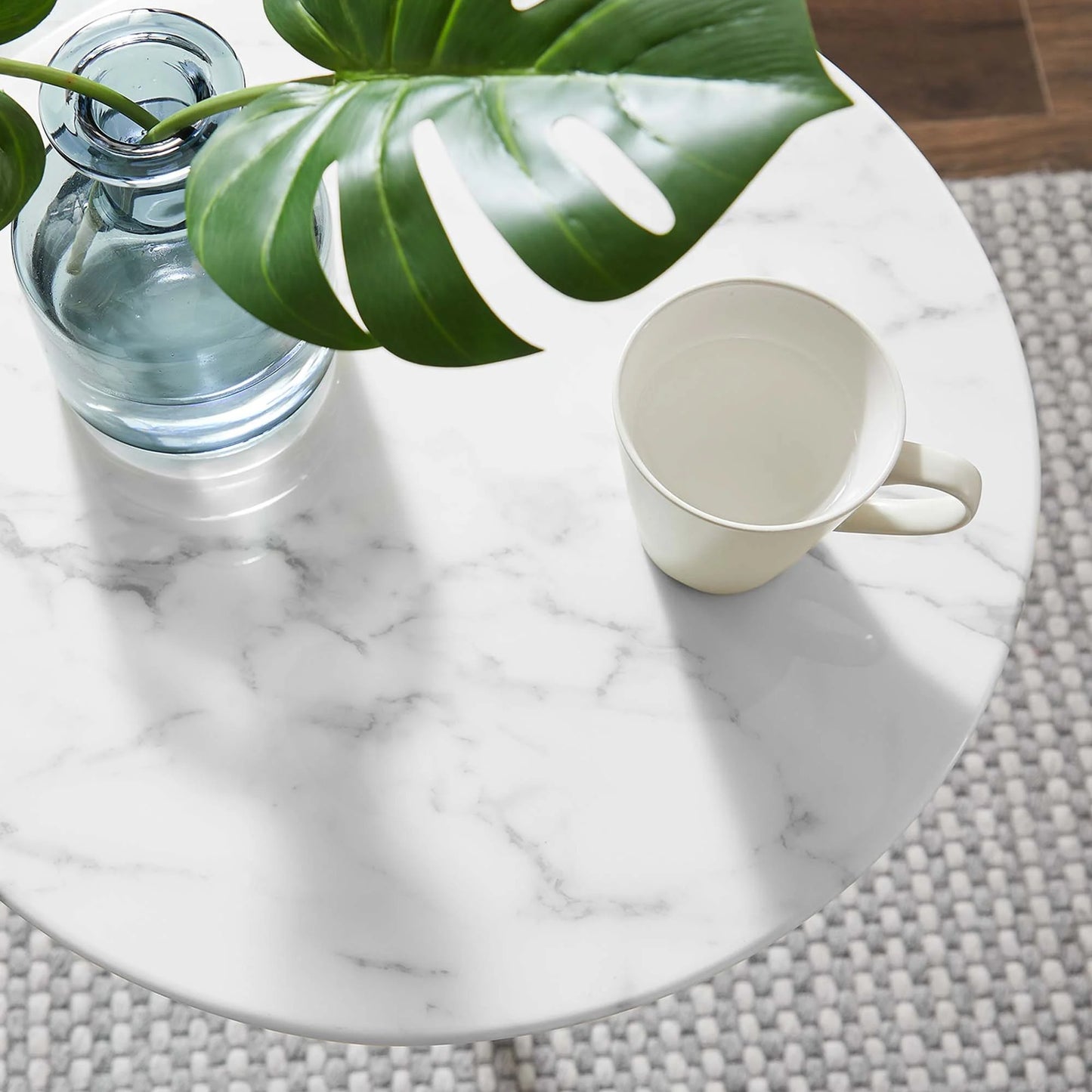 Tulip Marble Side Table - 20" Round, Gold Base
